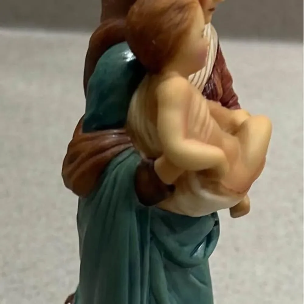 Sistine Madonna Hand Painted Fine Porcelain Figurine 1986 Franklin Mint